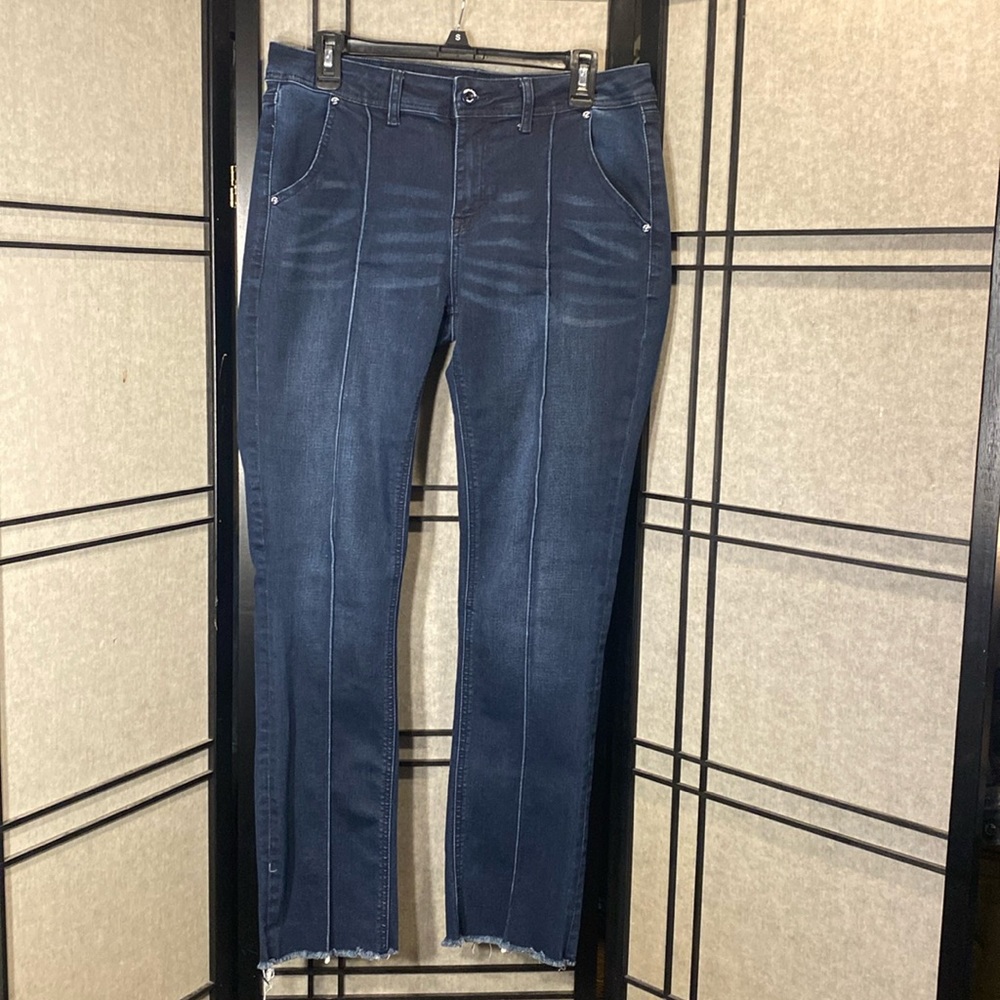 Grace Jeans size 29 easy fit stretch raw hem front seam detail western rodeo
